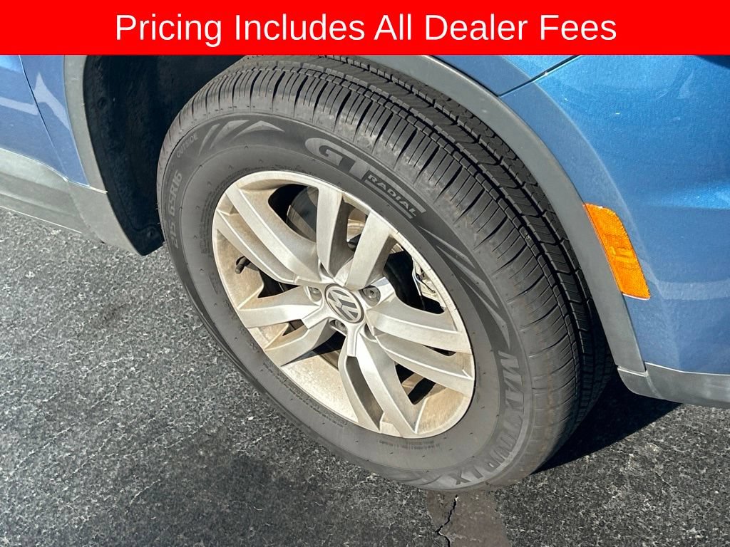 Used 2017 Volkswagen Tiguan S FWD image 2