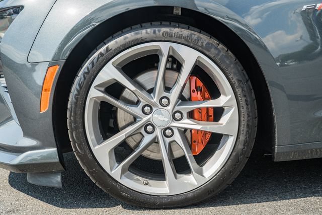 Used 2017 Chevrolet Camaro SS w/ 50th Anniversary Edition RWD image 19