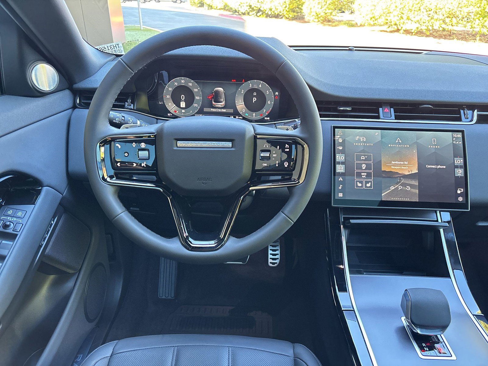 New 2026 Land Rover Range Rover Evoque Dynamic SE AWD/4WD image 28