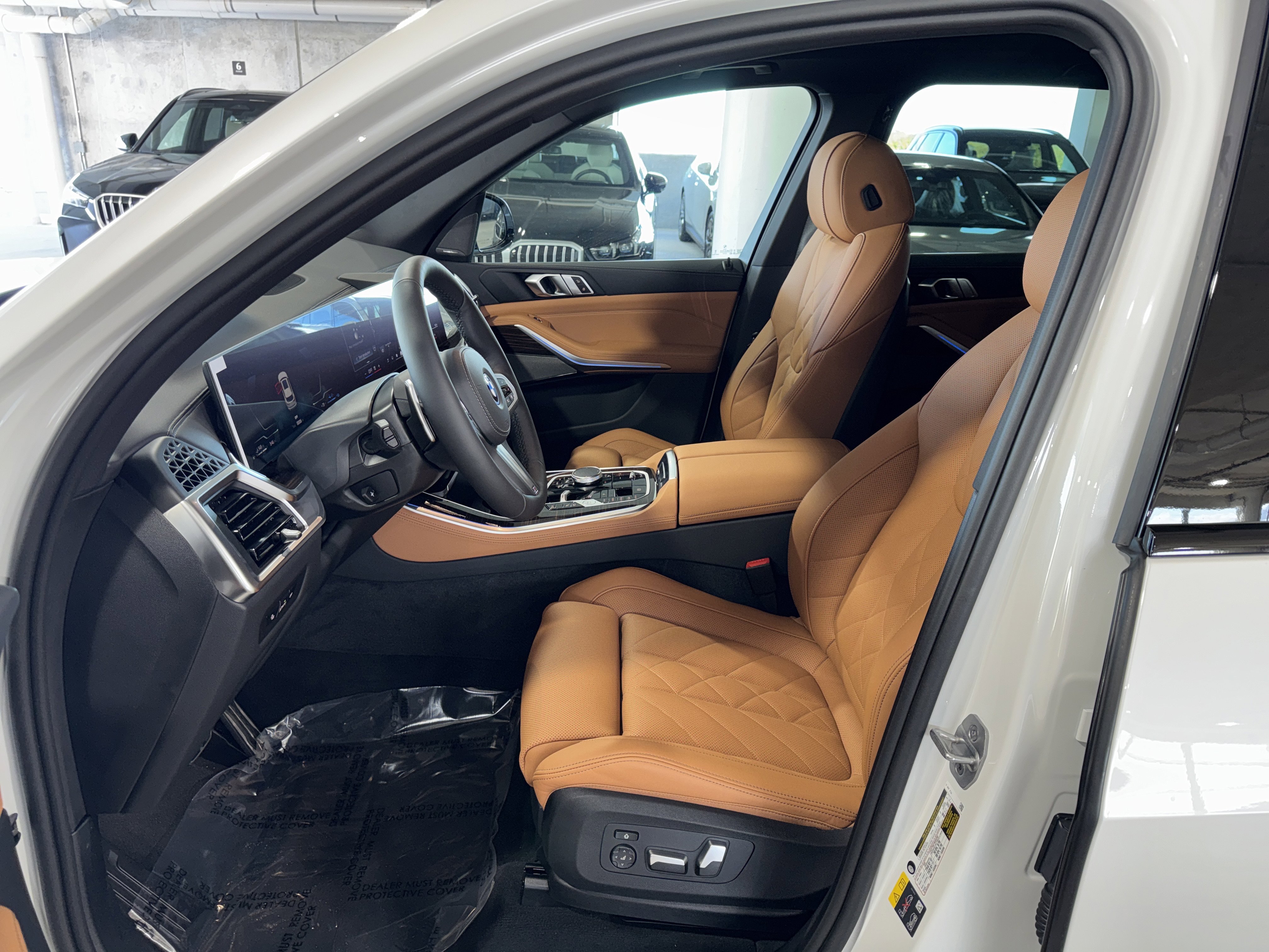 New 2026 BMW X5 xDrive50e w/ M Sport Package AWD/4WD image 14