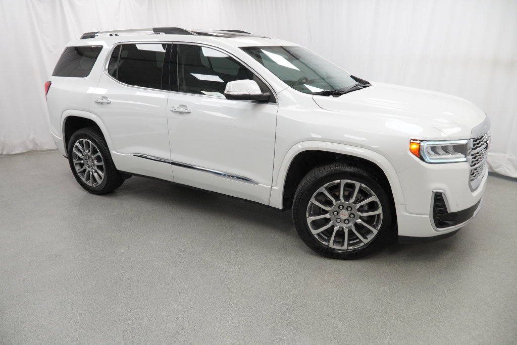 Certified 2023 GMC Acadia Denali w/ Denali Technology Package FWD image 7