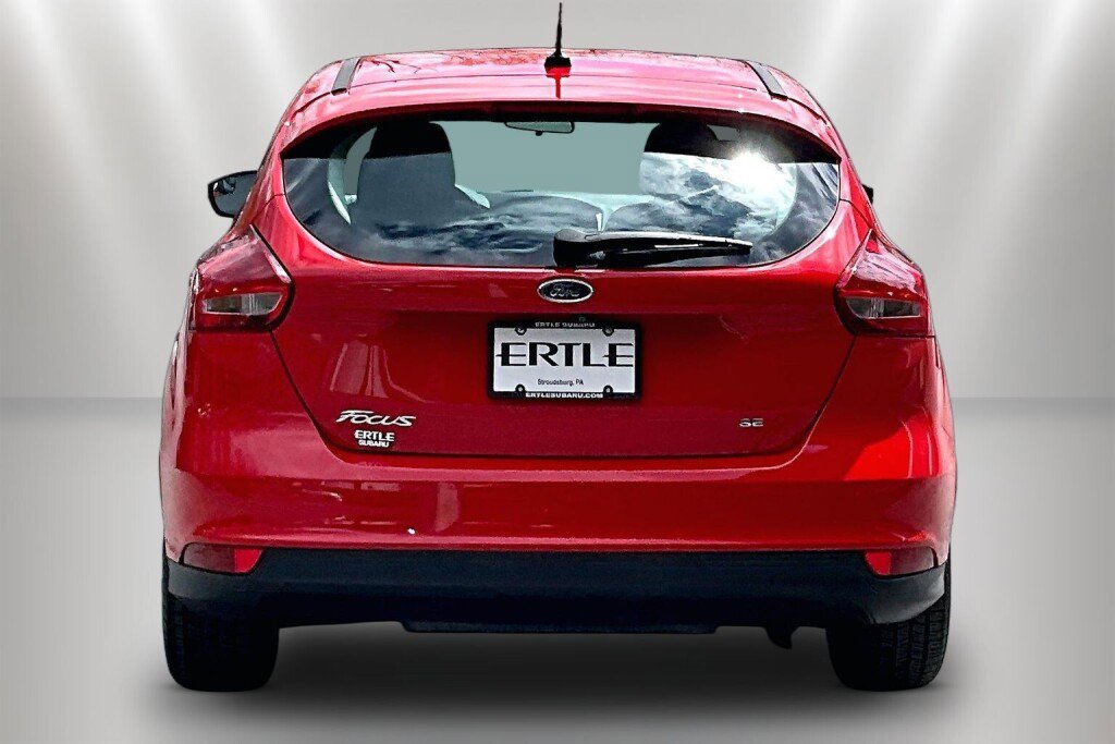 Used 2016 Ford Focus SE FWD image 6
