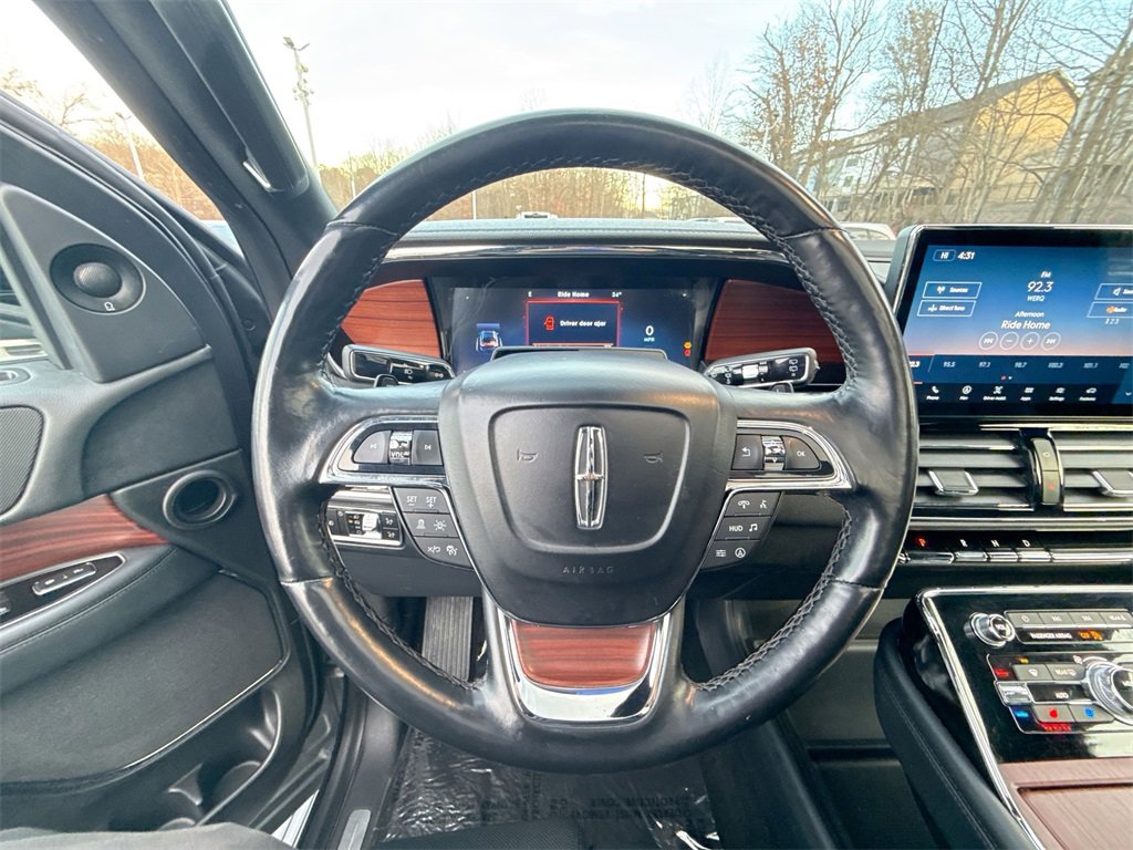 Used 2023 Lincoln Navigator Reserve image 11