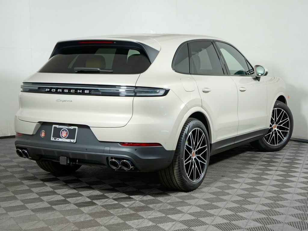 Certified 2026 Porsche Cayenne AWD/4WD image 7
