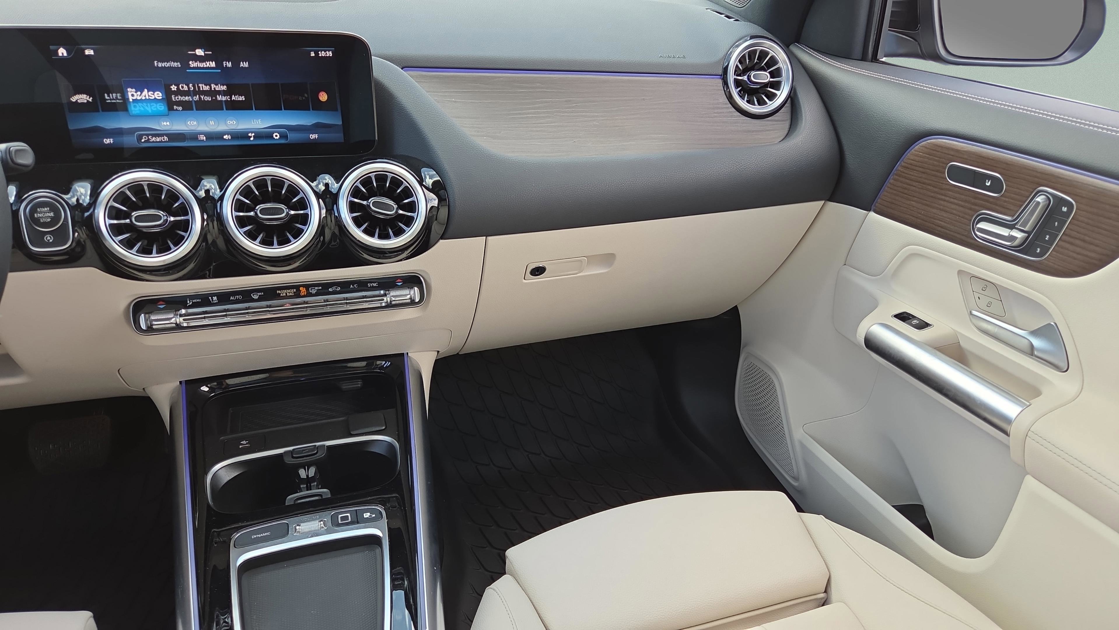 Used 2025 Mercedes-Benz GLA 250 image 33