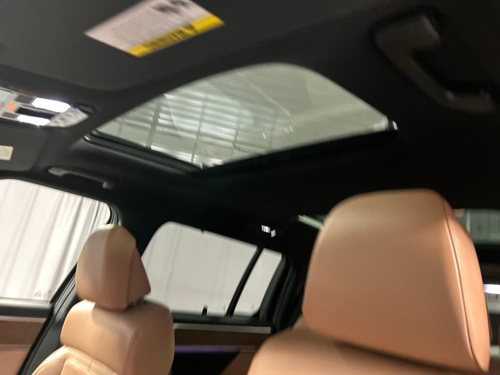 Used 2025 Hyundai Santa Fe Limited image 21