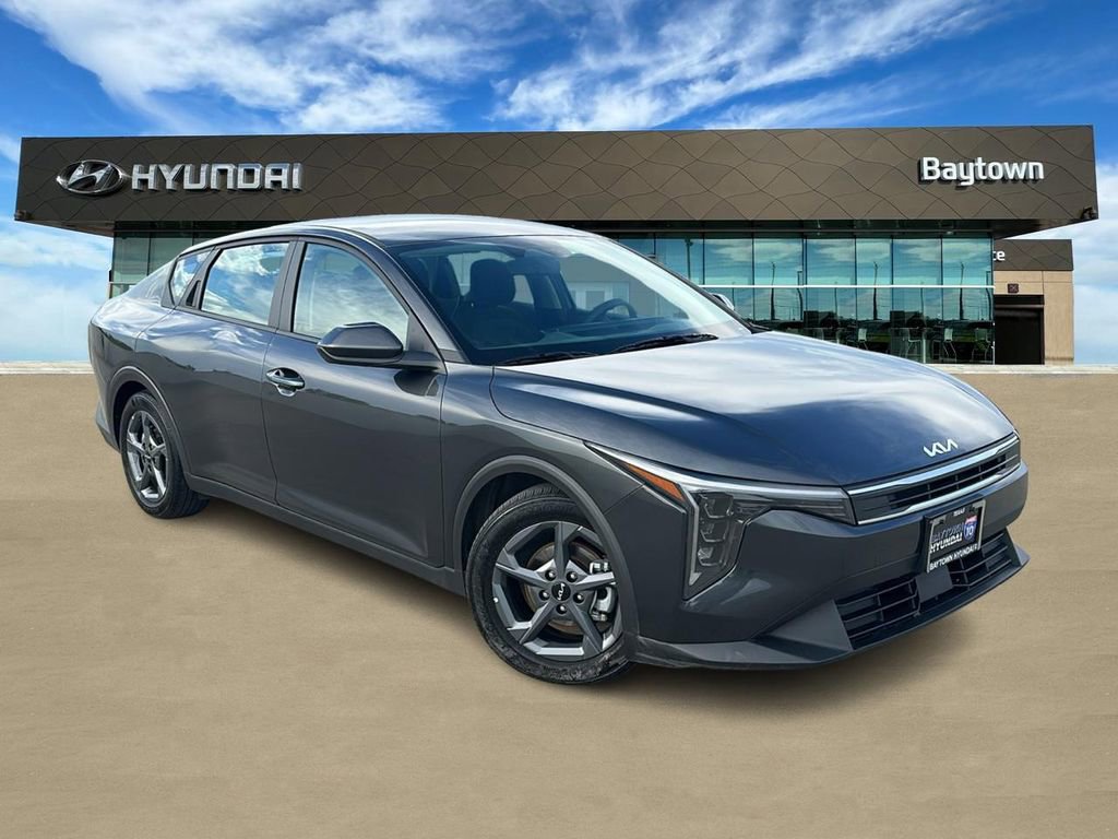Used 2025 Kia K4 LXS