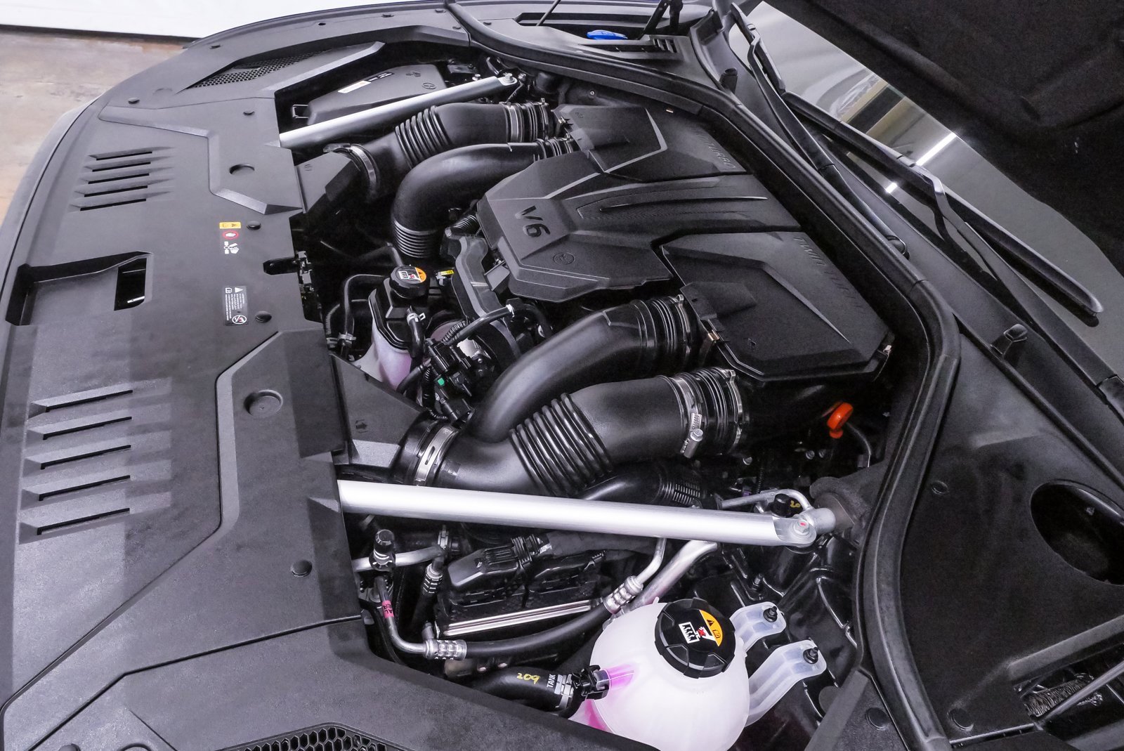 Certified 2025 Genesis GV70 3.5T Sport w/ Sport Advanced Package image 23