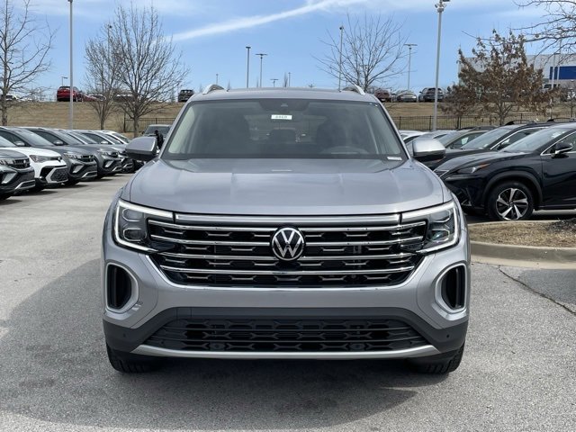 New 2025 Volkswagen Atlas SEL image 2
