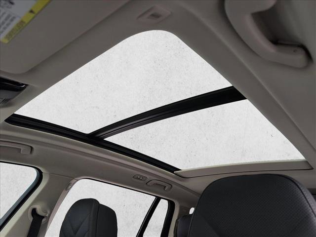 Used 2025 BMW X7 xDrive40i w/ Parking Assistance Package image 16