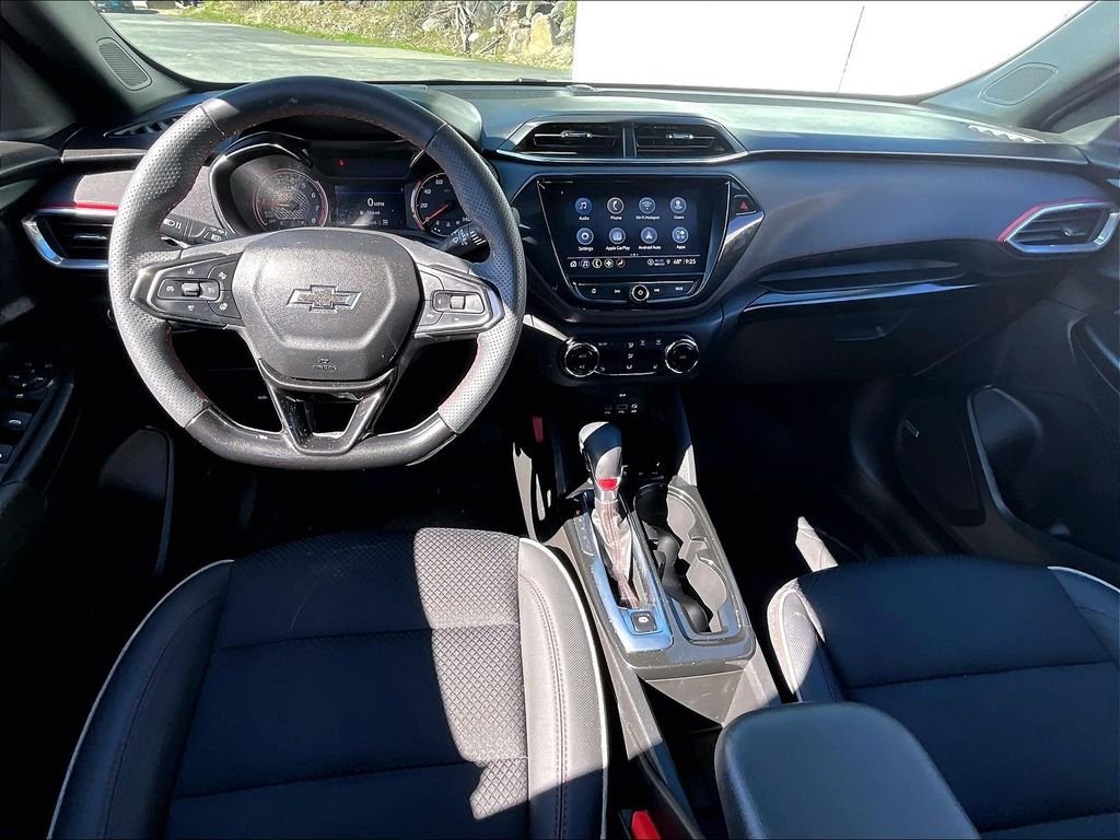 Used 2023 Chevrolet TrailBlazer RS w/ Technology Package AWD/4WD image 21