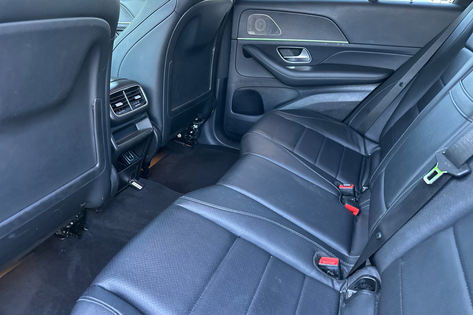 Certified 2022 Mercedes-Benz GLE 350 4MATIC w/ Premium Package image 12