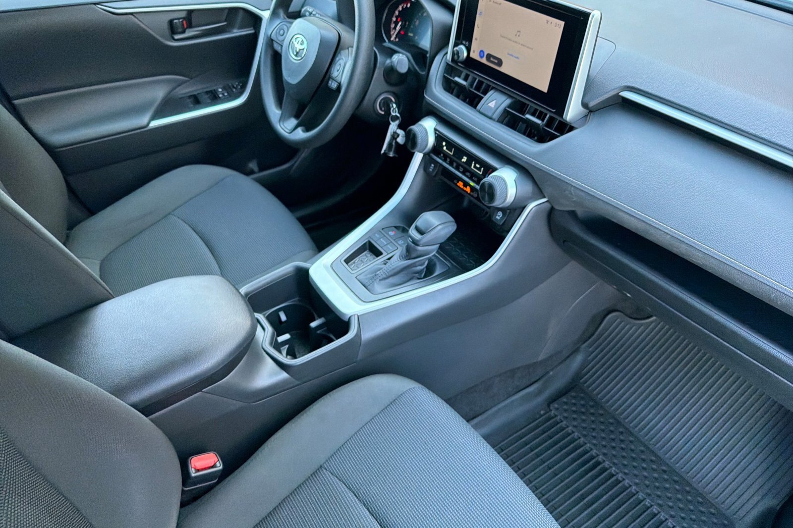 Certified 2025 Toyota RAV4 LE FWD image 15