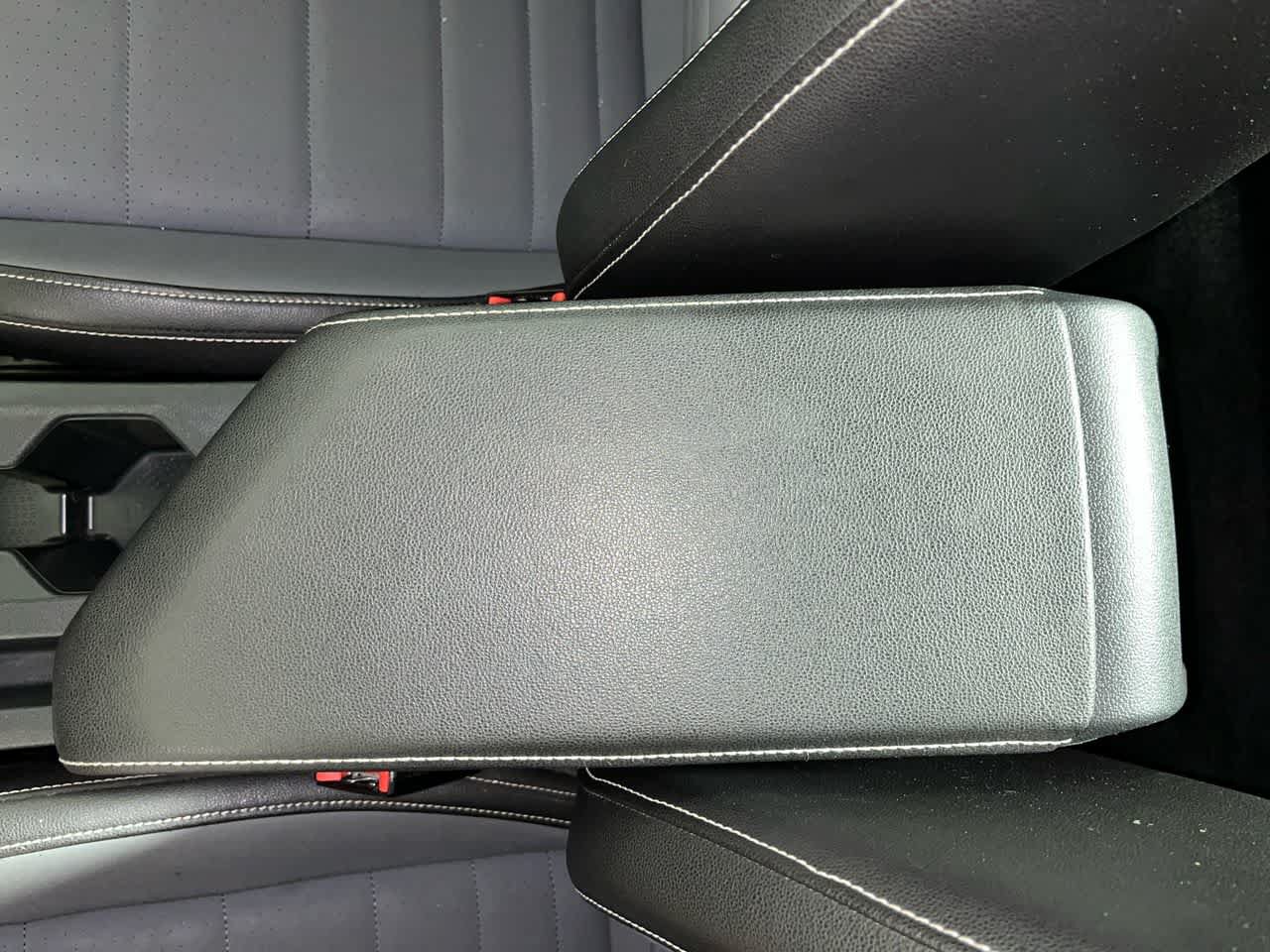 Used 2025 Volkswagen Jetta SE FWD image 23