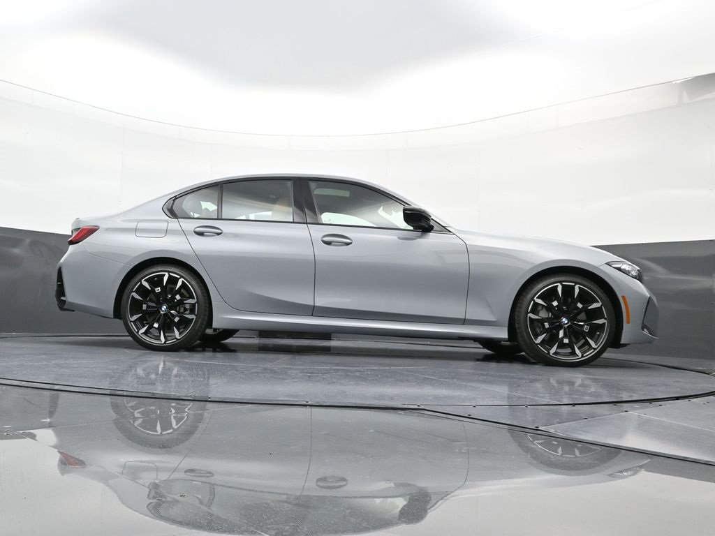New 2025 BMW 330i xDrive Sedan w/ M Sport Package image 31