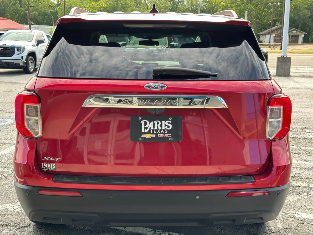 Used 2022 Ford Explorer XLT image 5