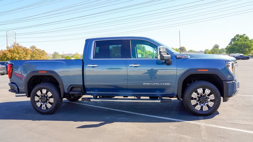 New 2026 GMC Sierra 2500 Denali w/ Denali Reserve Package AWD/4WD image 7