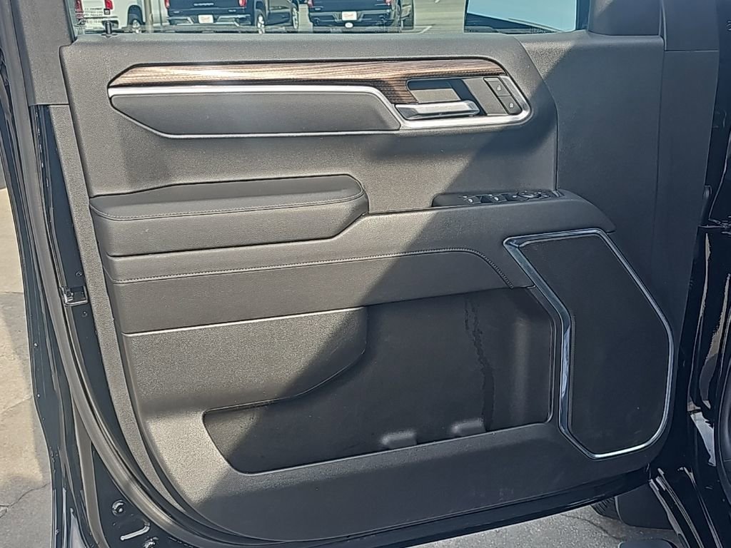 Used 2022 Chevrolet Silverado 1500 LT w/ All Star Edition Plus image 9