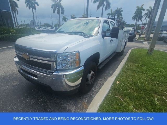 Used 2012 Chevrolet Silverado 3500 W/T RWD image 2