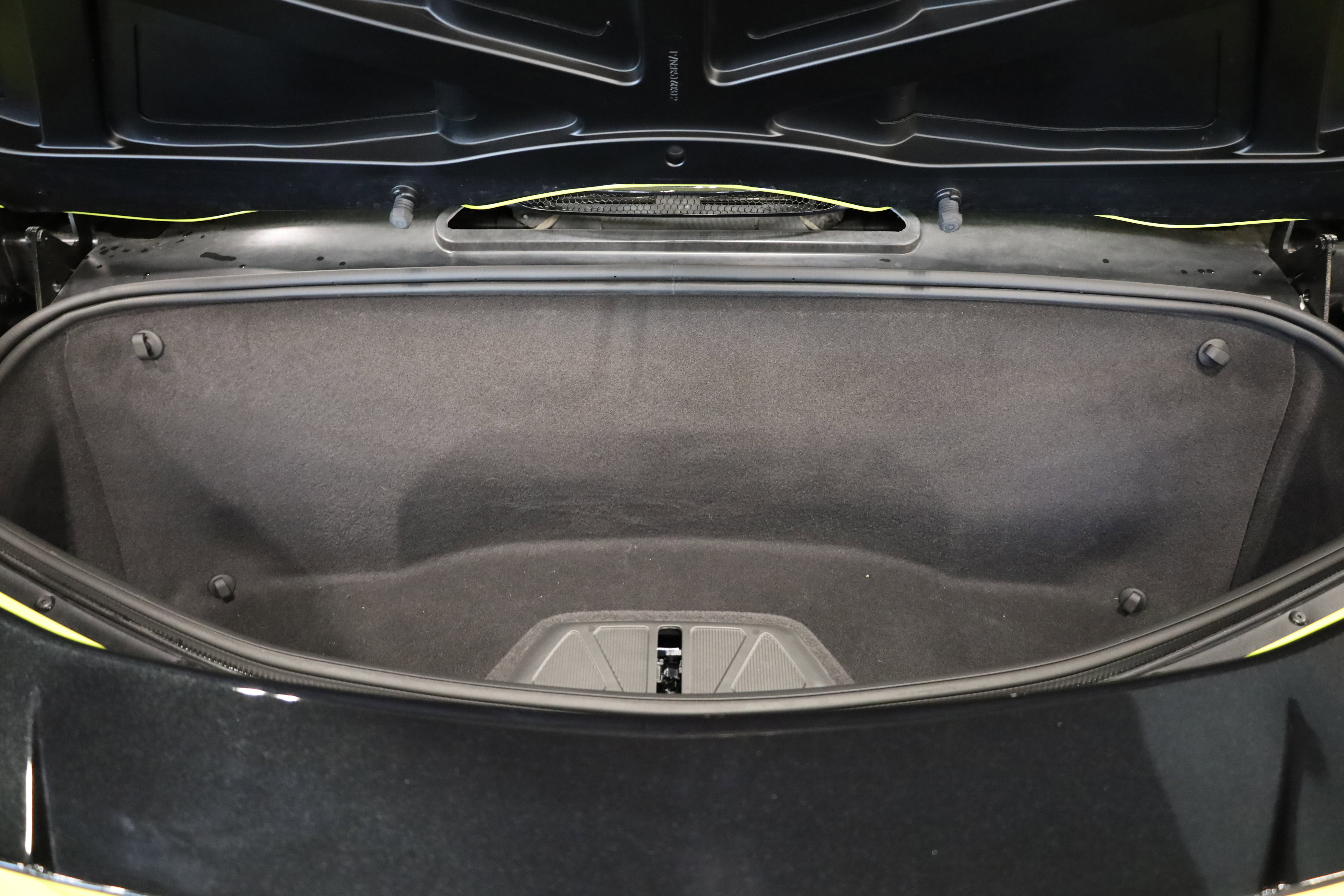 Used 2022 Chevrolet Corvette Stingray Premium Conv w/ Z51 Performance Package image 9