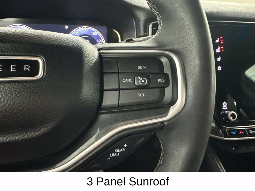 Used 2024 Jeep Wagoneer 4WD w/ Premium Group I image 42