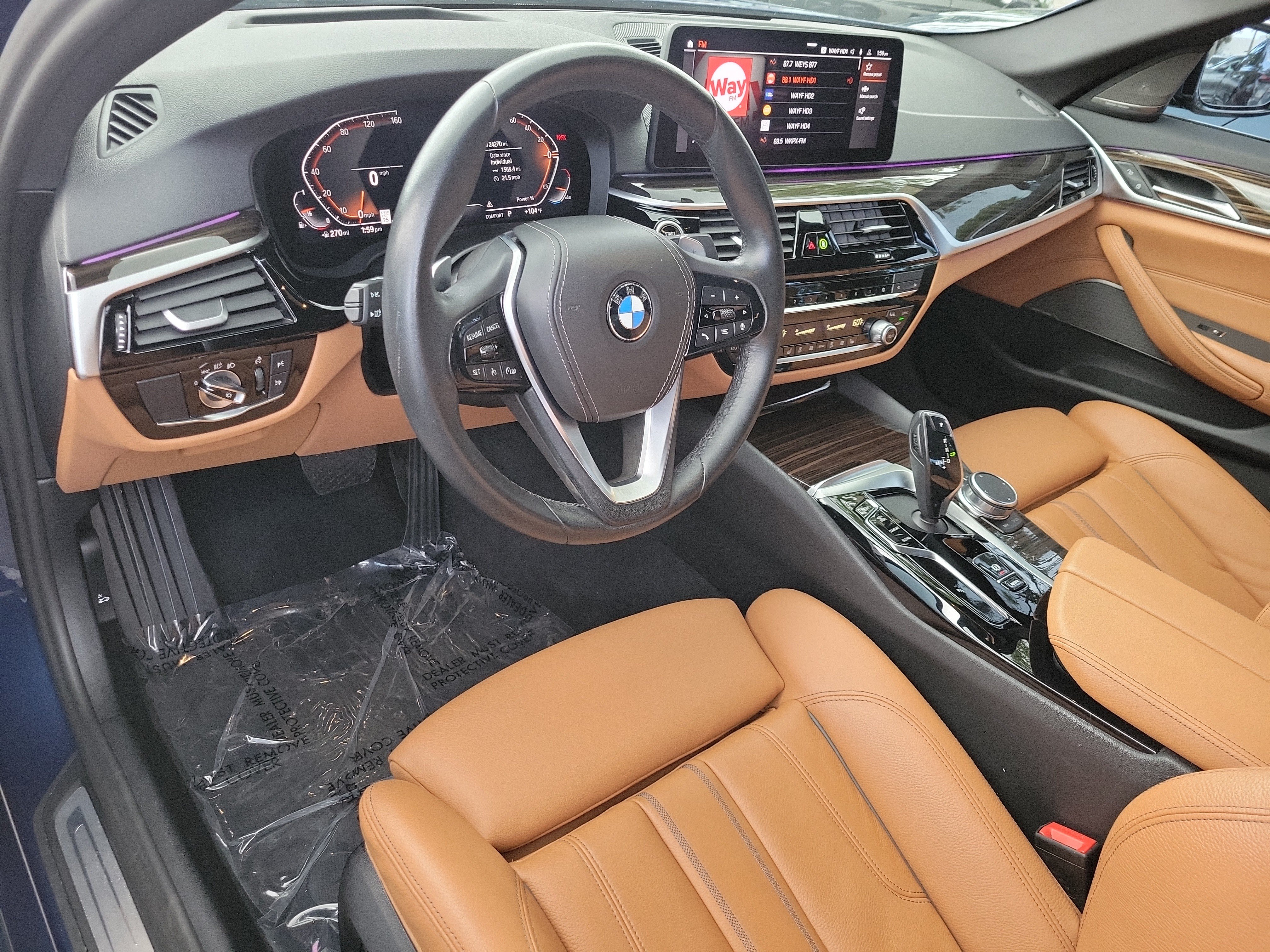 Used 2023 BMW 540i w/ Premium Package RWD image 9