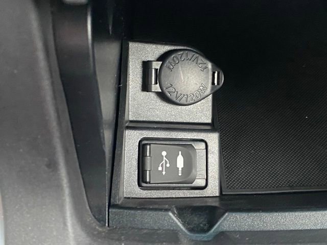 Used 2016 Toyota Camry LE FWD image 20