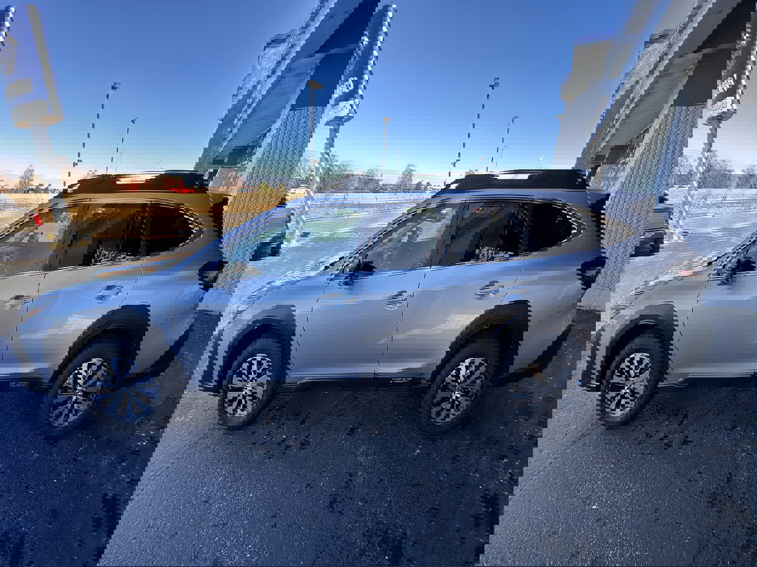 Certified 2025 Subaru Outback Premium image 6