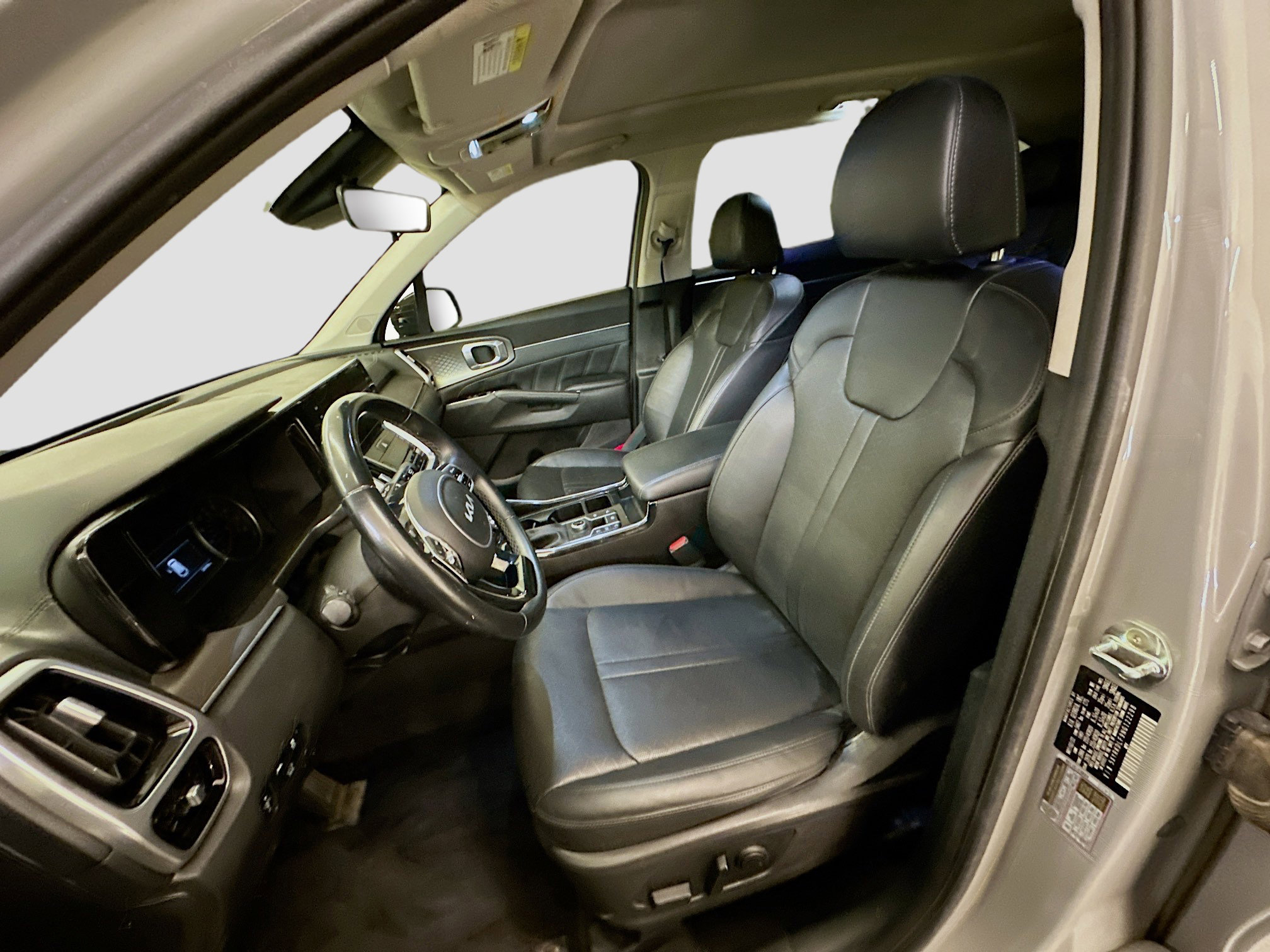 Used 2022 Kia Sorento SX image 13