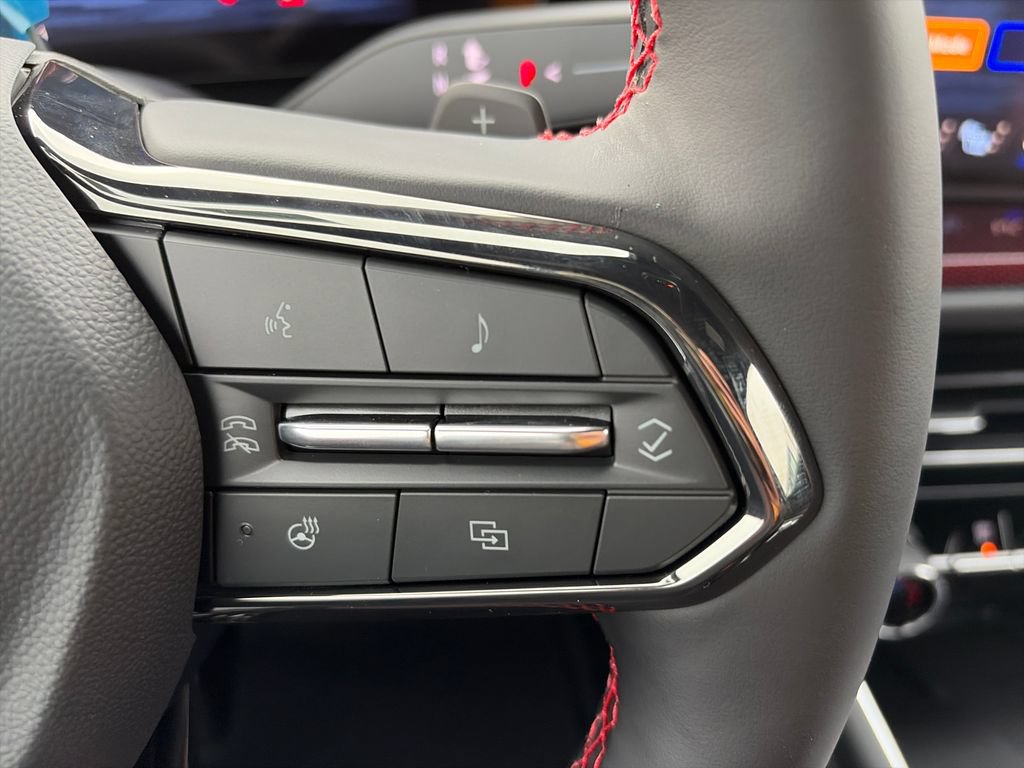 New 2027 Chevrolet Traverse RS w/ LPO, Floor Liner Package AWD/4WD image 11