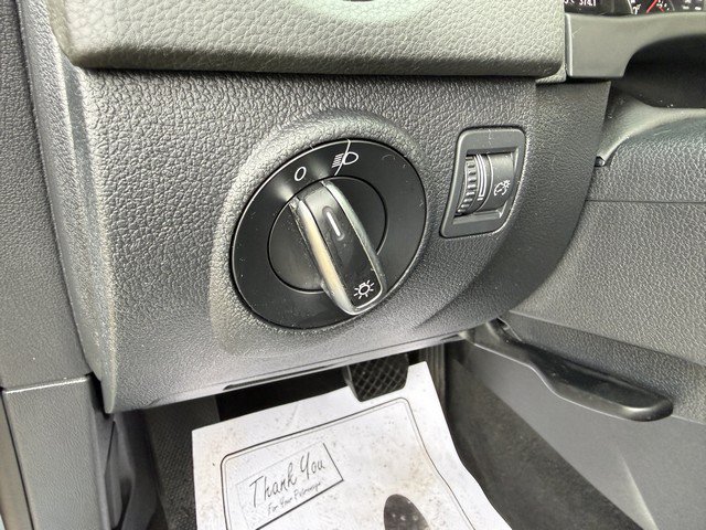Used 2017 Volkswagen Tiguan Limited w/ Premium Package FWD image 15