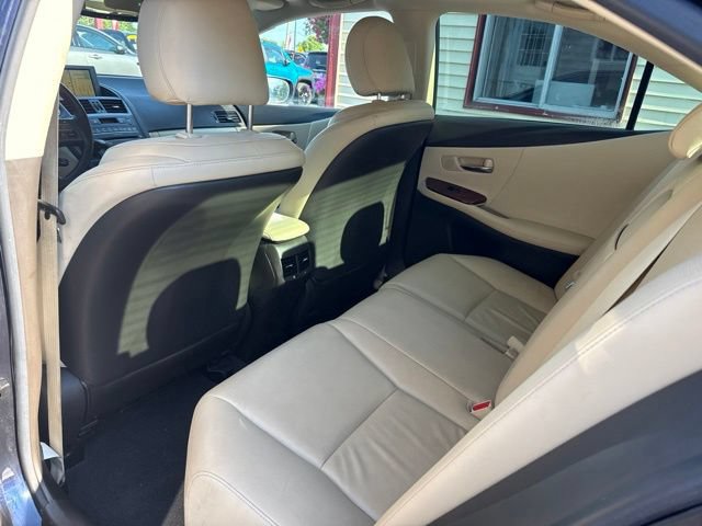 Used 2010 Lexus HS 250h w/ Preferred Accessory Package FWD image 14