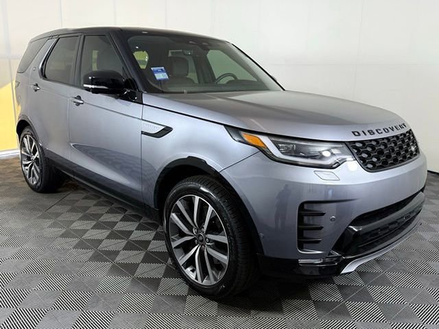 Certified 2025 Land Rover Discovery Dynamic SE image 8