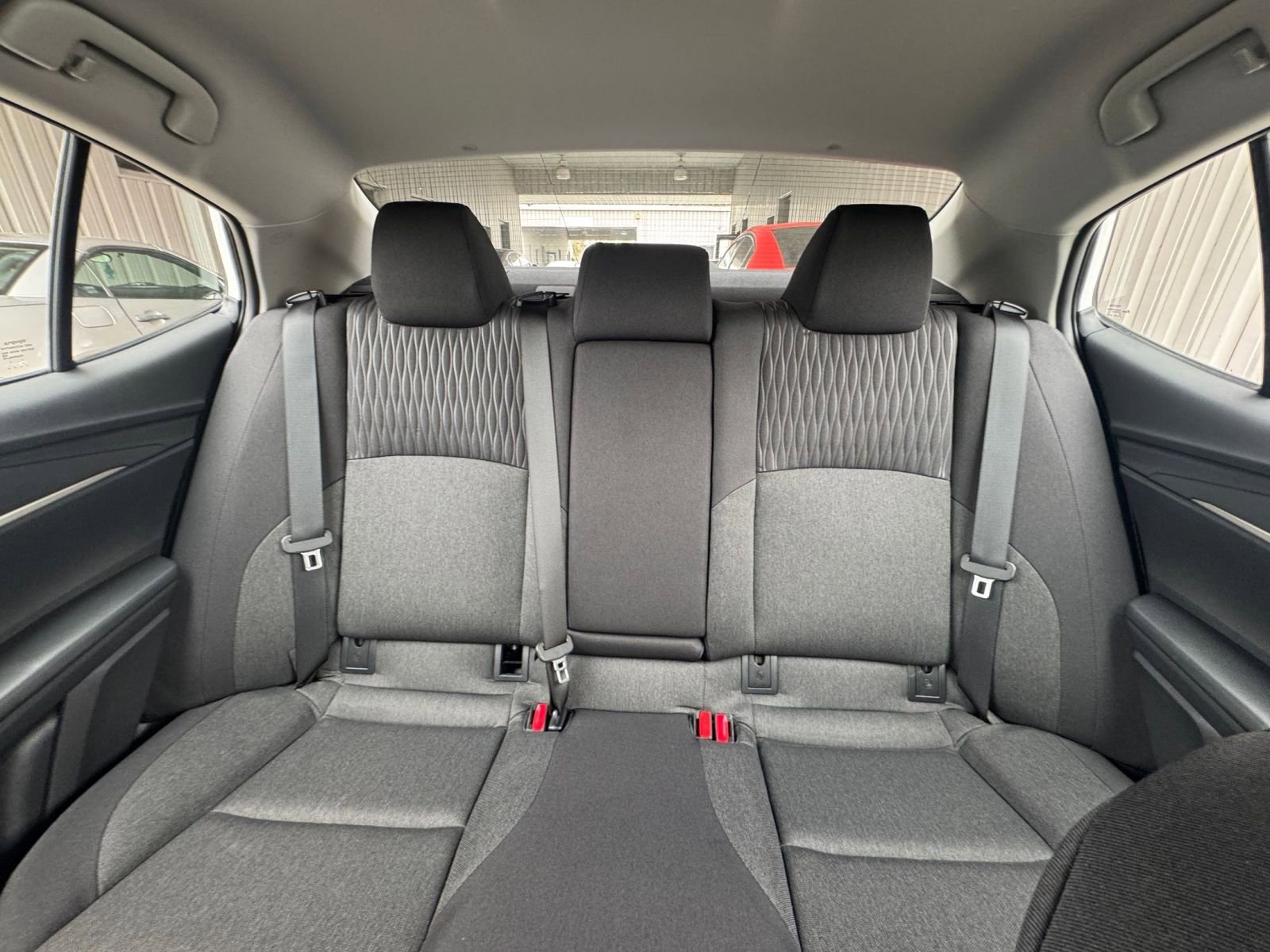 Used 2025 Toyota Camry LE FWD image 37