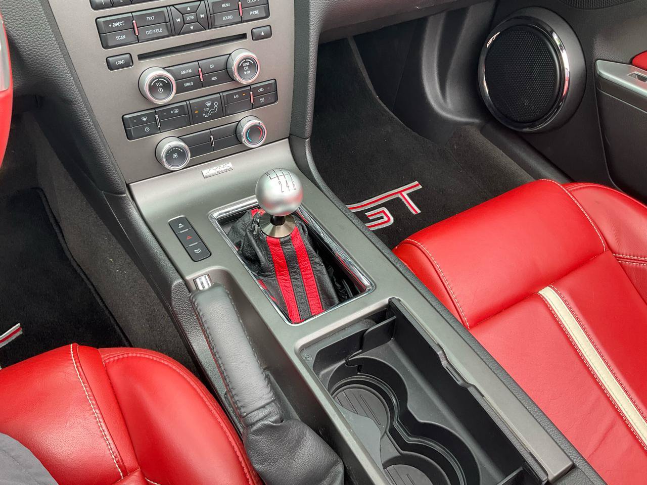 Used 2013 Ford Mustang GT Premium RWD image 39