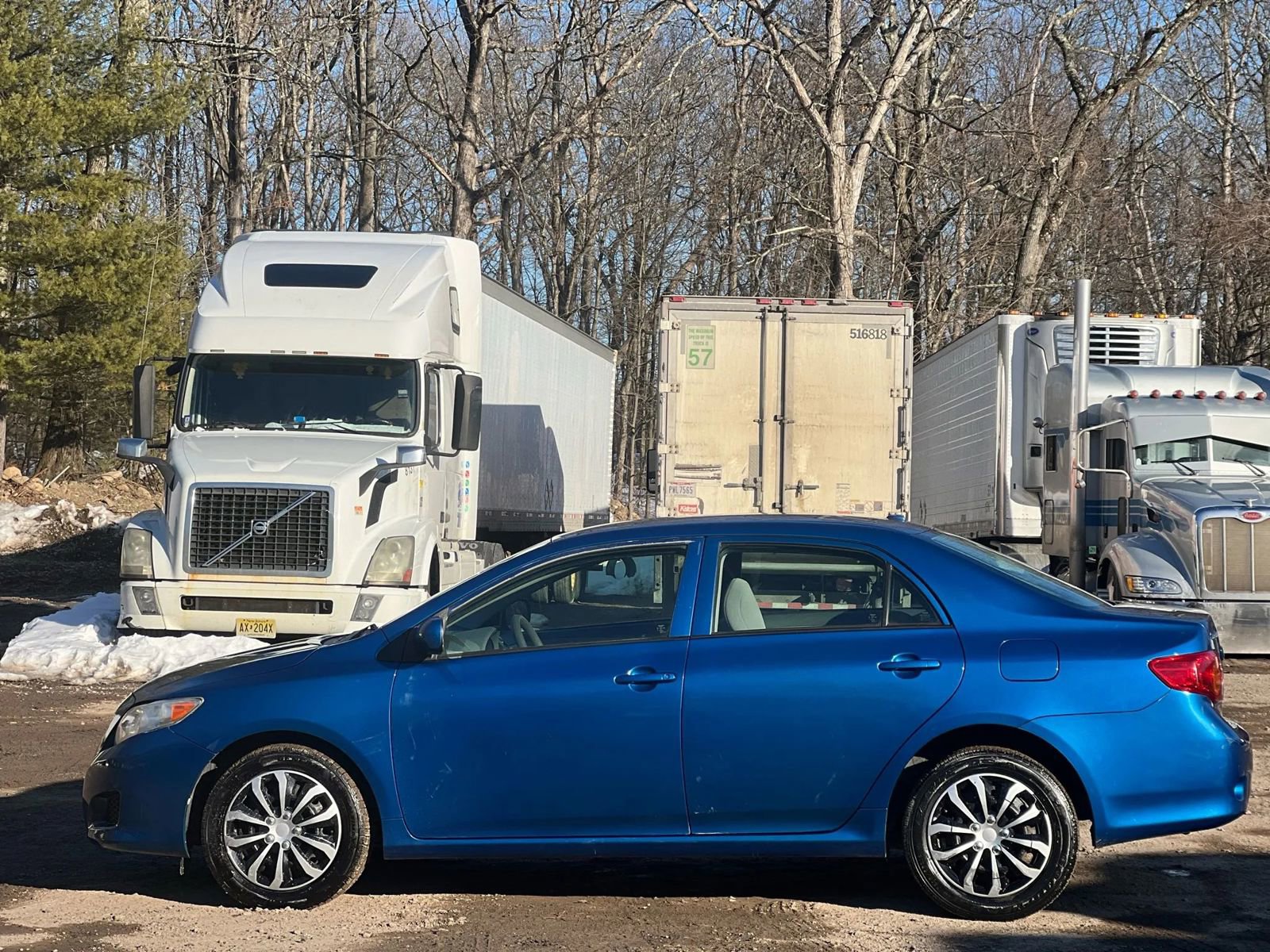 Used 2010 Toyota Corolla LE image 3