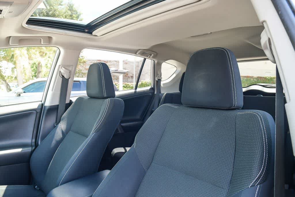 Used 2018 Toyota RAV4 XLE FWD image 19