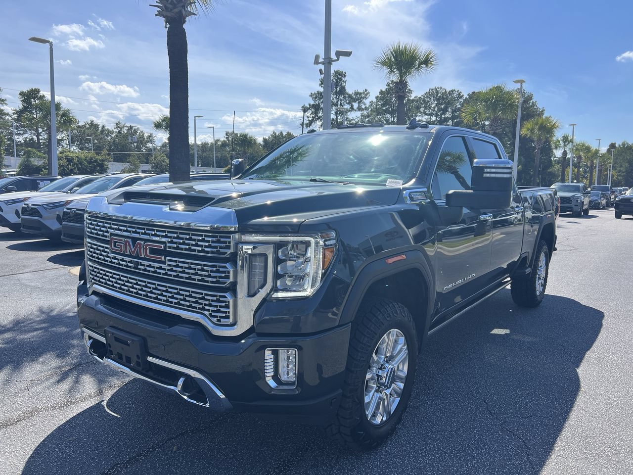 Used 2023 GMC Sierra 2500 Denali w/ Denali Ultimate Package AWD/4WD image 5