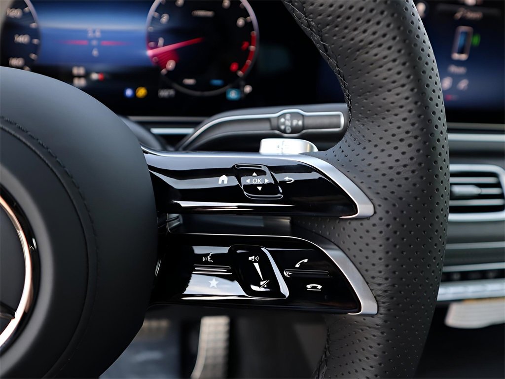 New 2026 Mercedes-Benz GLS 580 4MATIC image 40