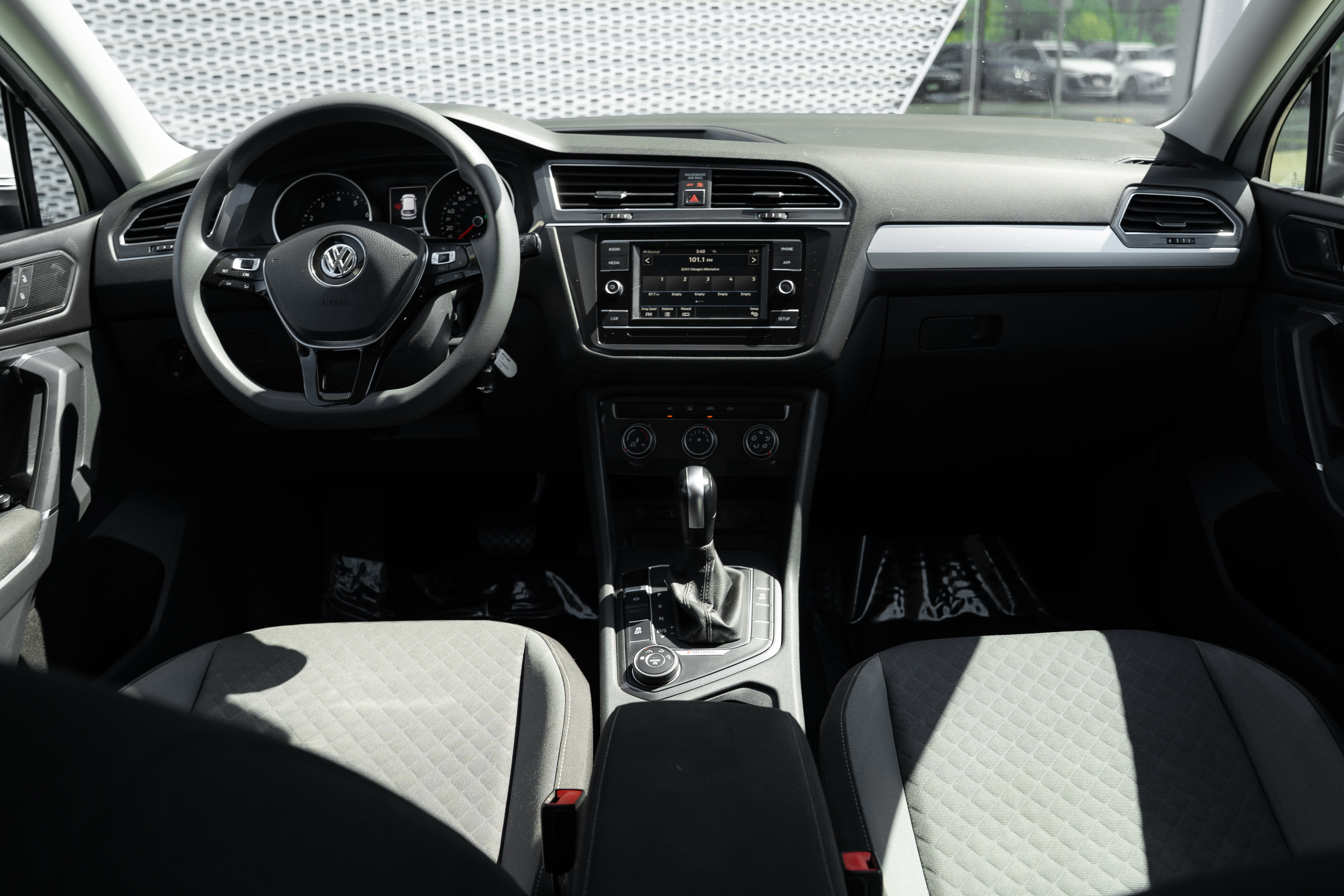 Used 2018 Volkswagen Tiguan S AWD/4WD image 8