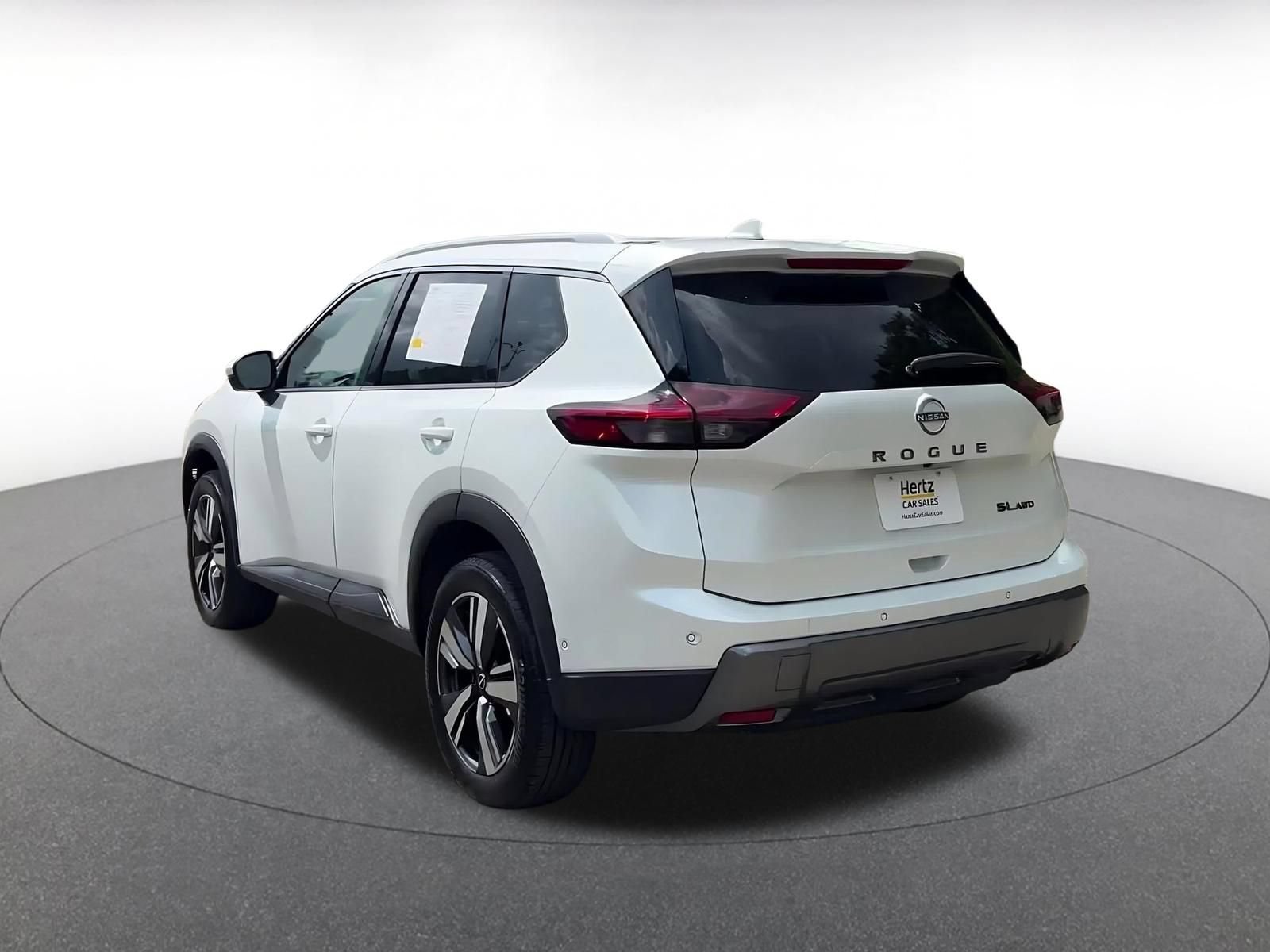 Used 2026 Nissan Rogue SL AWD/4WD image 11