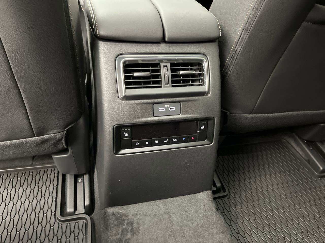 New 2026 MAZDA CX-90 Plug-In Hybrid w/ Preferred AWD/4WD image 12