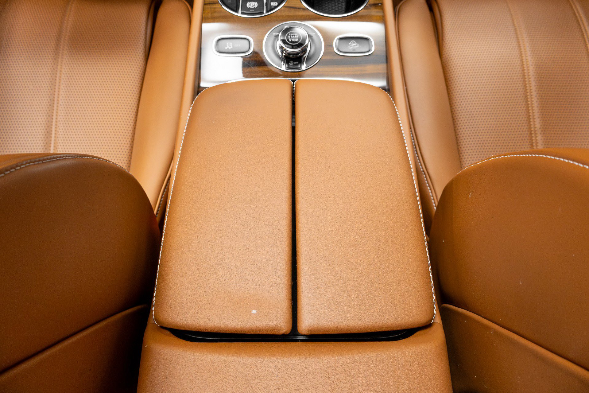 Used 2019 Bentley Bentayga image 28