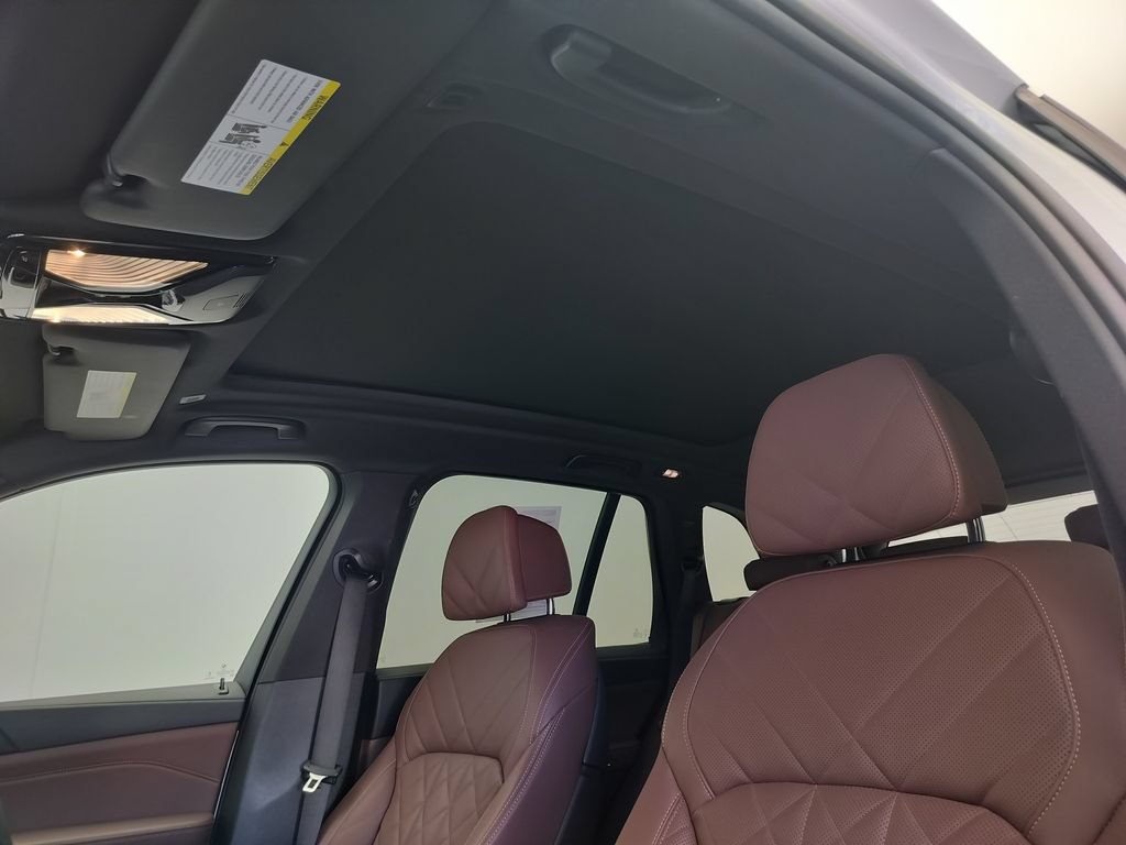 Certified 2024 BMW X5 xDrive40i w/ Premium Package AWD/4WD image 9