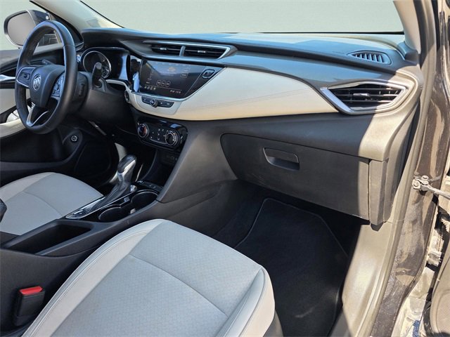 Used 2020 Buick Encore GX Preferred w/ Cold Weather Comfort Package image 17
