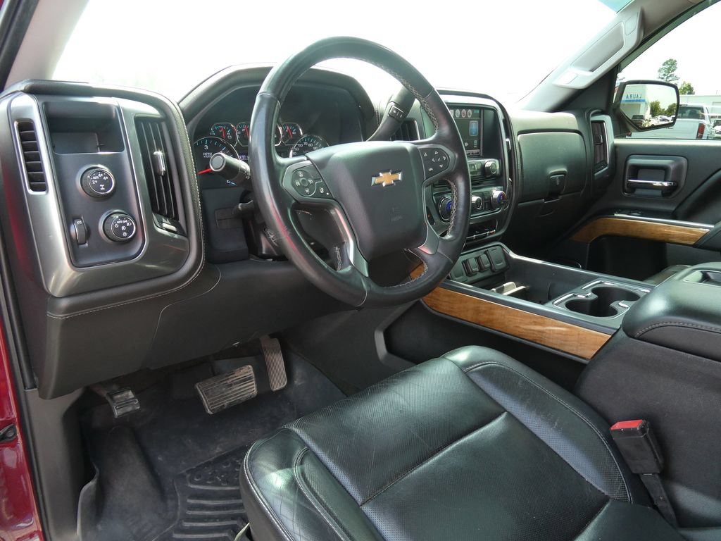 Used 2015 Chevrolet Silverado 1500 LTZ w/ LTZ Plus Package AWD/4WD image 22