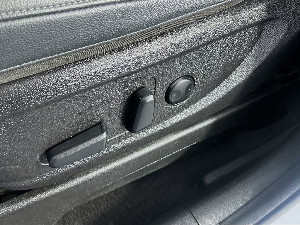 Used 2022 Kia Telluride EX image 19