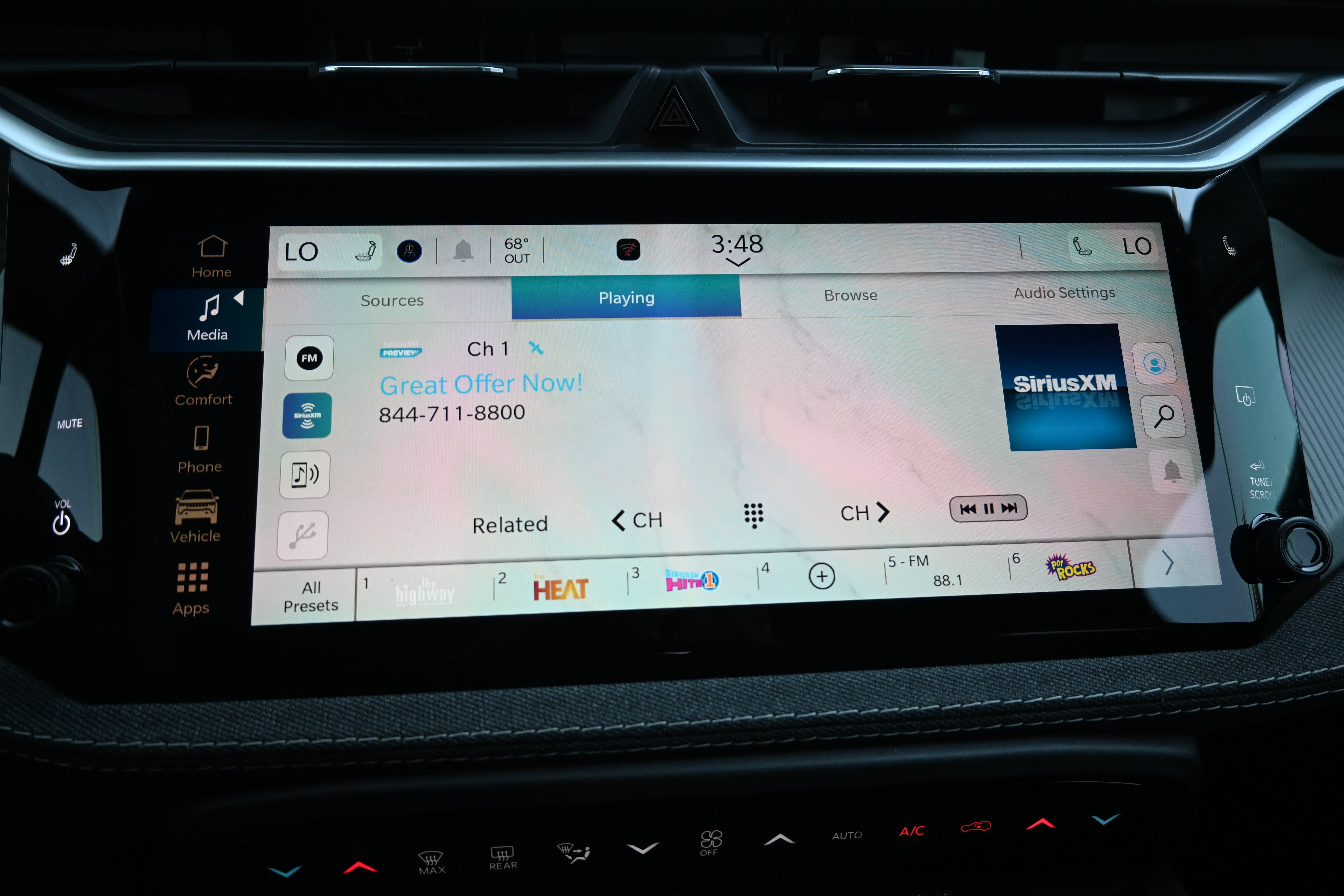 New 2026 Jeep Cherokee Laredo AWD/4WD image 22