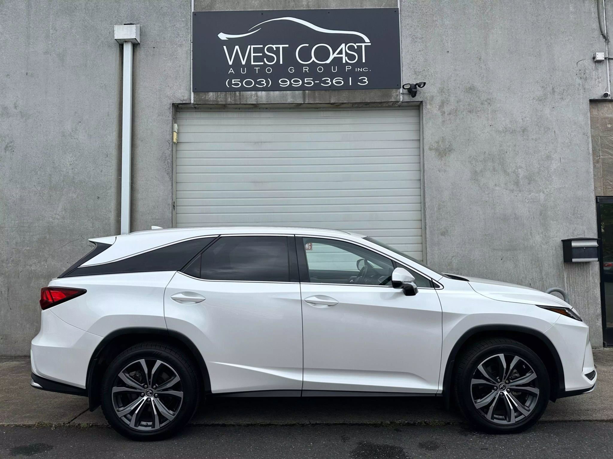 Used 2021 Lexus RX 350L Premium image 2