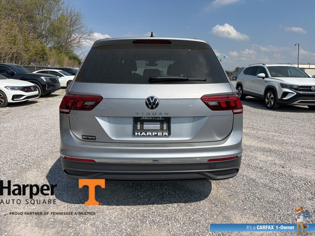 Used 2024 Volkswagen Tiguan SE image 4